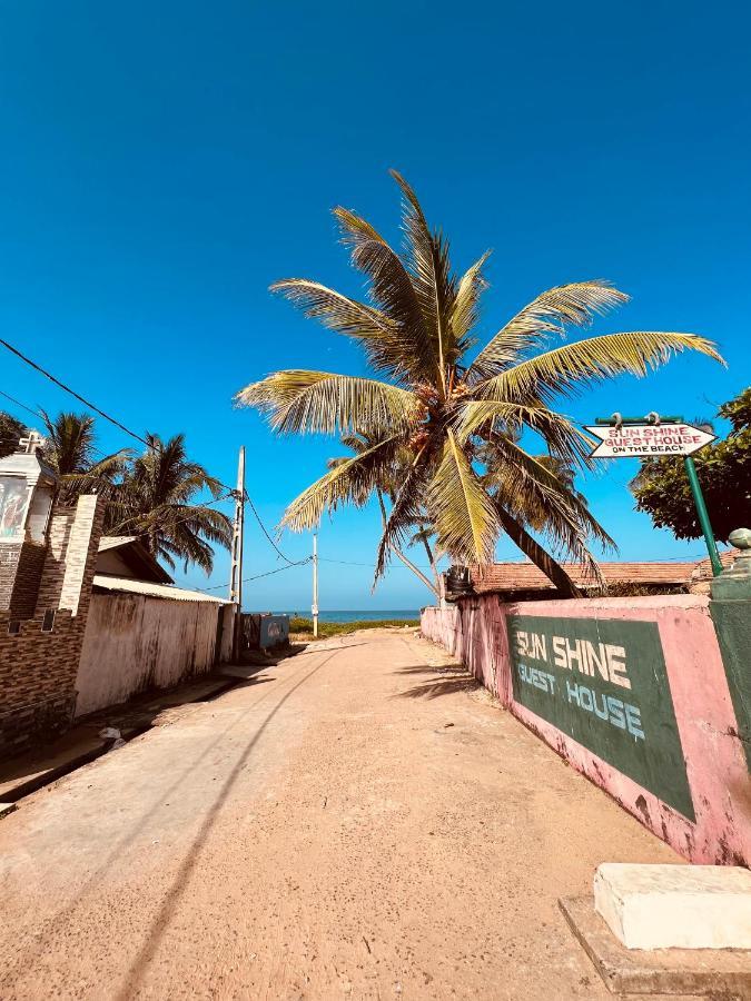 Sun Shine Guest House Negombo Buitenkant foto